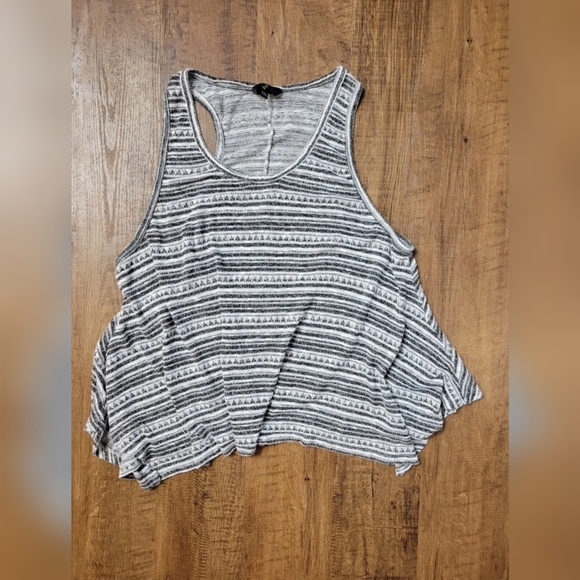 FREE W BUNDLE G21 knit drop armhole tank top - Picture 1 of 8